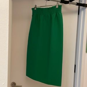 MARC JACOBS Green Green skirt🤩!! New with Tag. Perfect Christmas Skirt🤗💞👏🏼